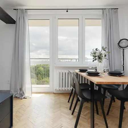 Apartment Family Near Old Town By Renters *